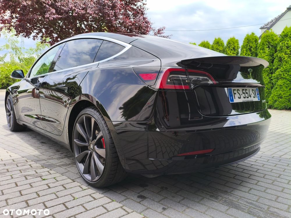 Tesla Model 3 - 13
