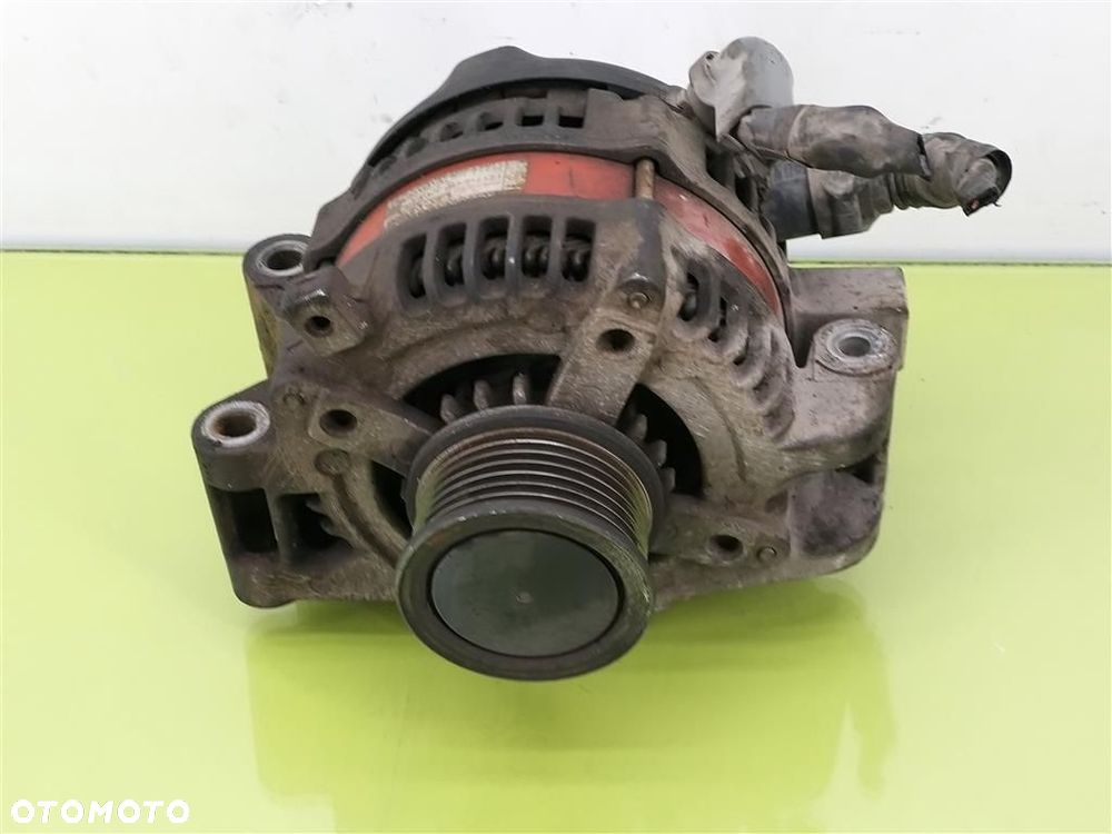 Alternator Toyota Avensis II T25 2003-2006 2.0 D4D 126KM DENSO 1042104521 - 1