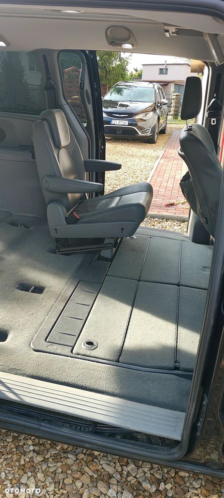 Chrysler Grand Voyager 2.8 CRD Limited S&G - 29