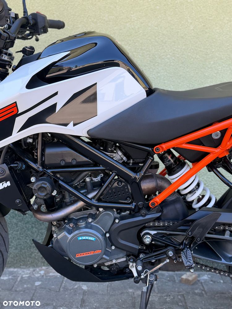 KTM Duke 125 - 24