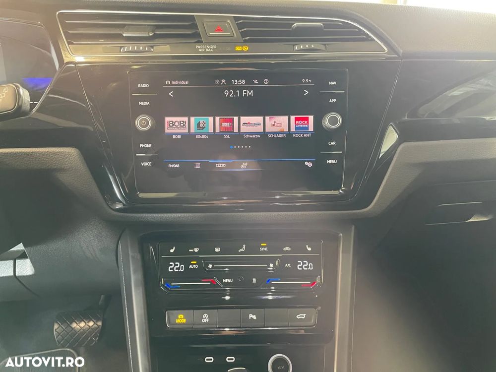 Volkswagen Touran 1.5 TSI DSG Highline - 12