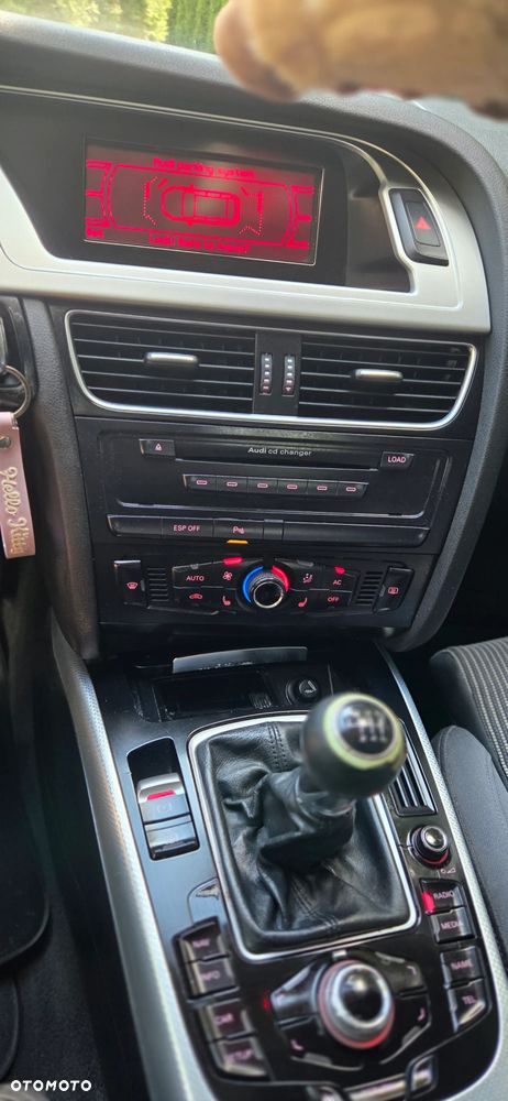 Audi A4 Avant 2.0 TDI DPF Attraction - 12