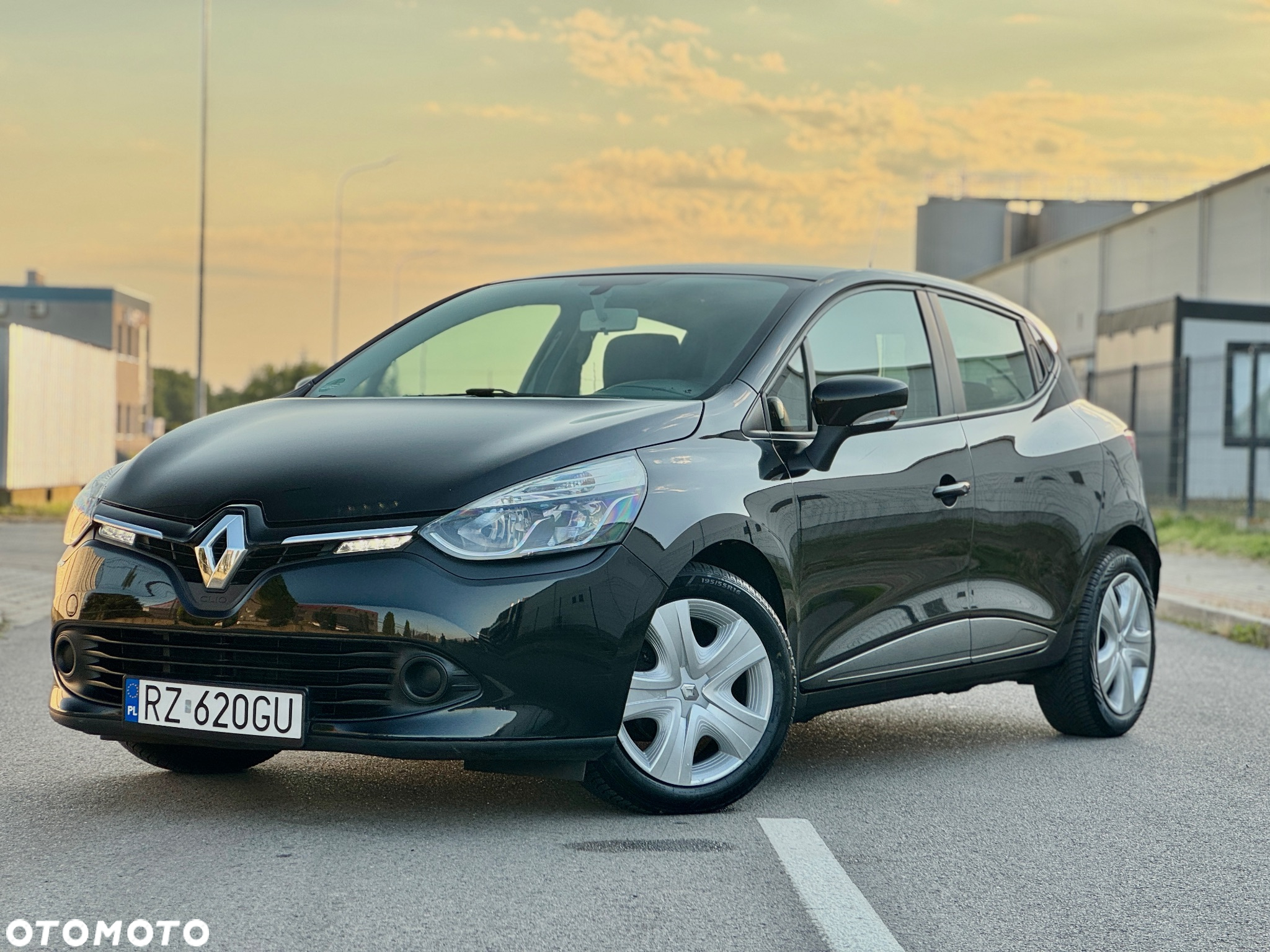 Renault Clio 1.2 16V 75 Life - 2