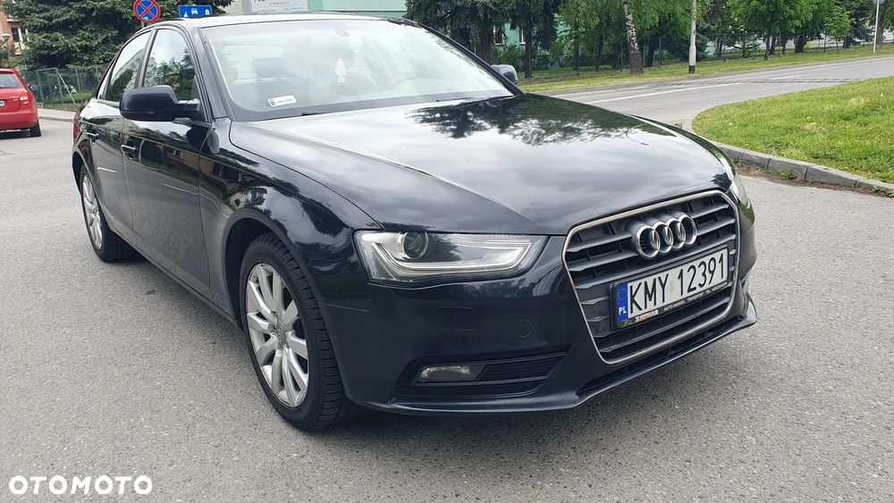 Audi A4 Limousine - 15