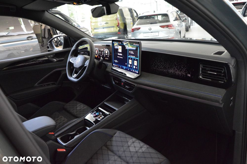 Volkswagen Tiguan 2.0 TDI R-Line Plus DSG - 29