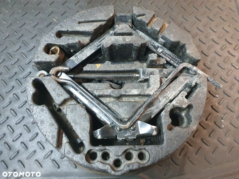 ZESTAW KOŁA ZAPASOWEGO OPEL VECTRA C 24423567 - 1