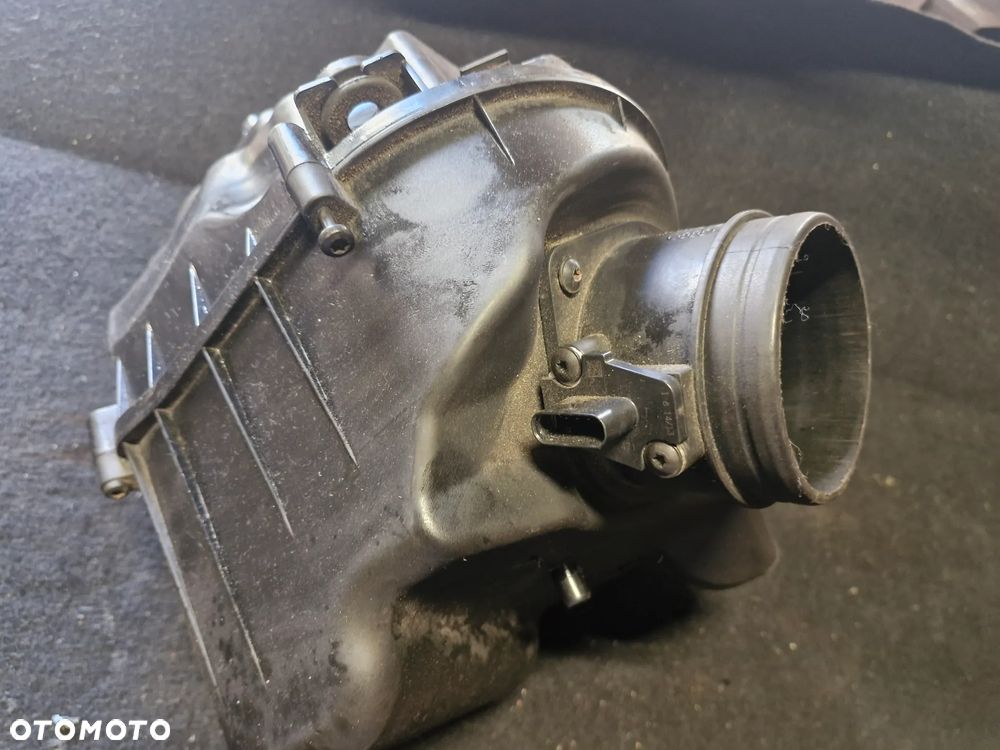 AUDÌ A8 D4 3.0 TDI OBUDOWA FILTRA POWÌETRZA 4H0133824 - 2