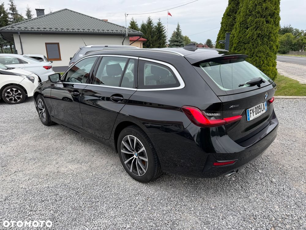 BMW Seria 3 320d xDrive M Sport - 3