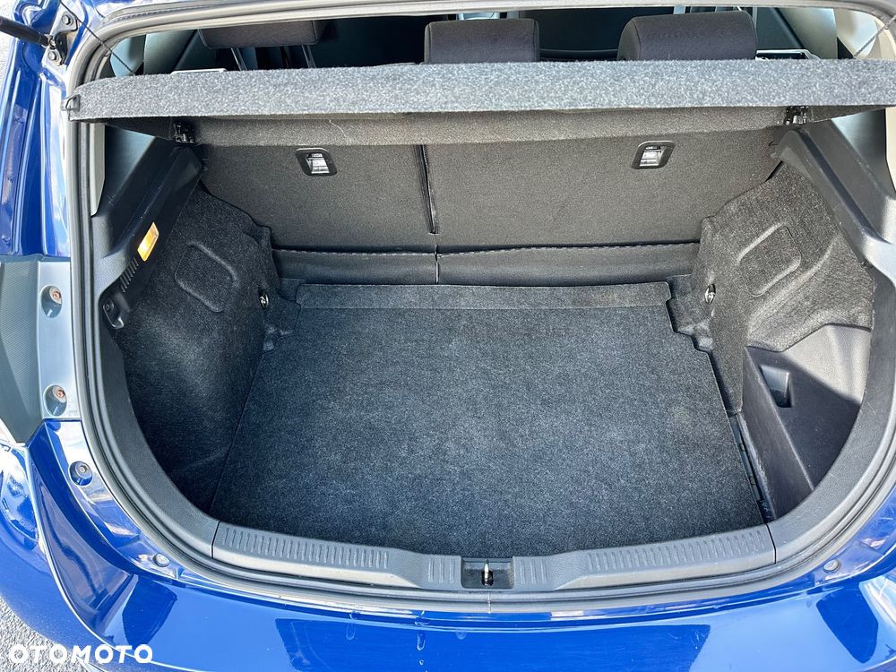Toyota Auris - 22
