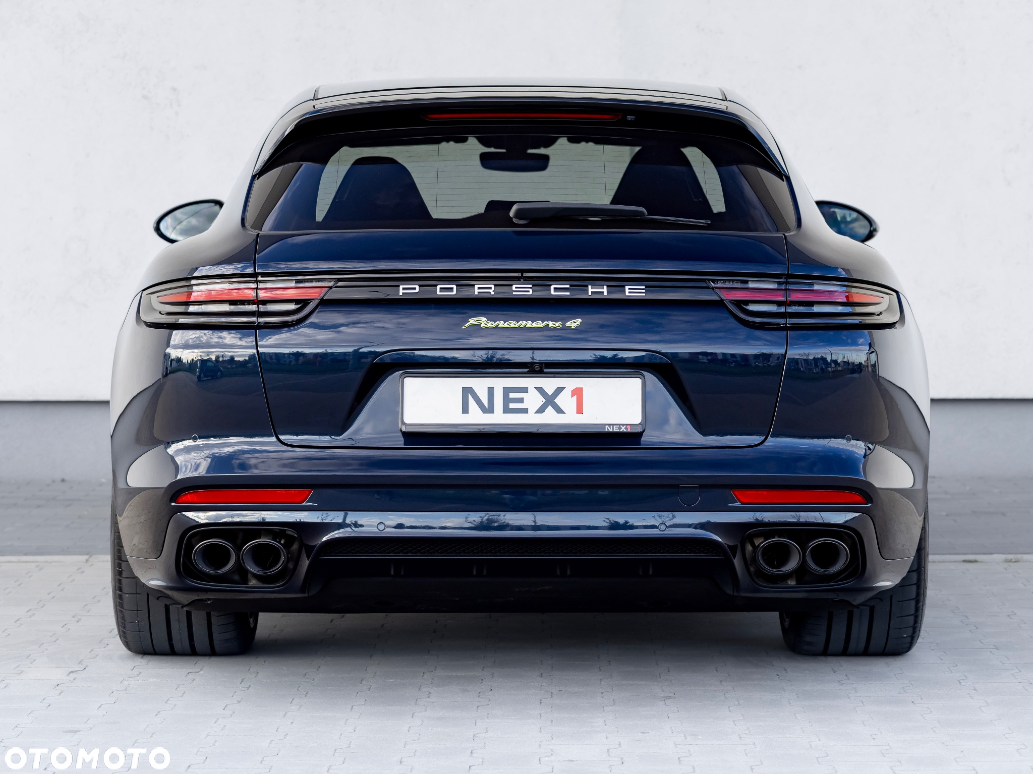 Porsche Panamera 4 10 Years Edition - 10