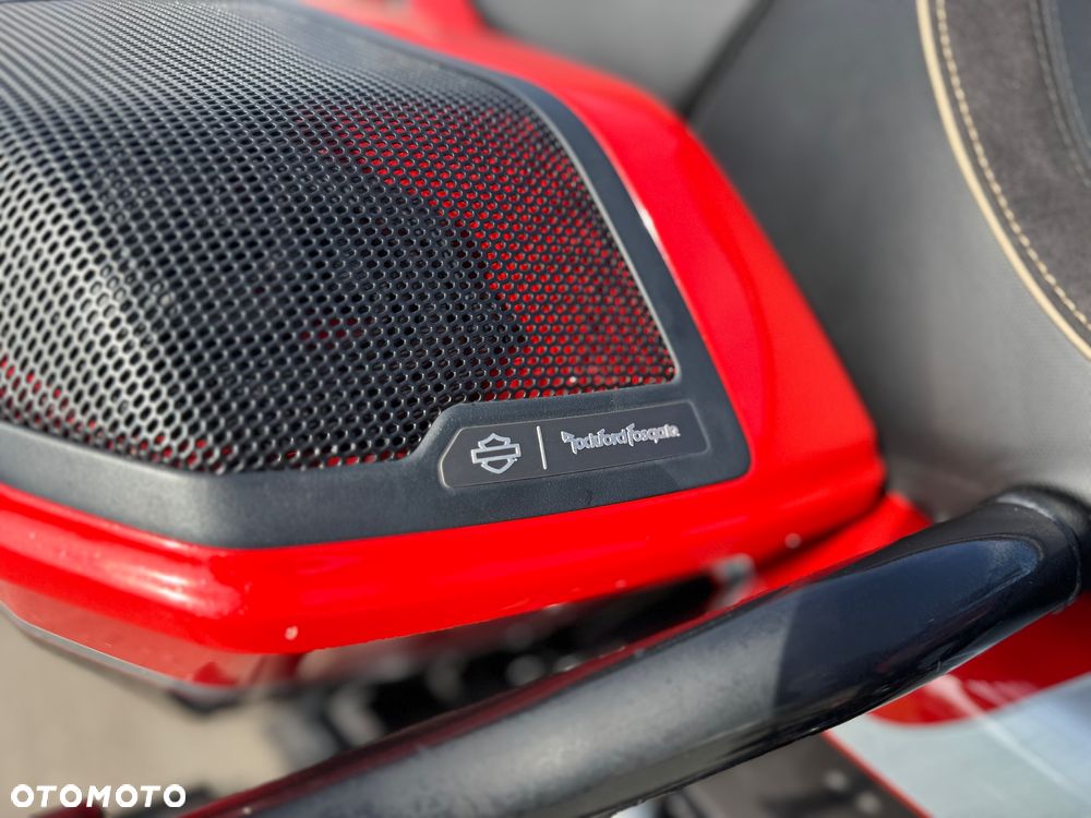 Harley-Davidson Touring Road Glide - 18