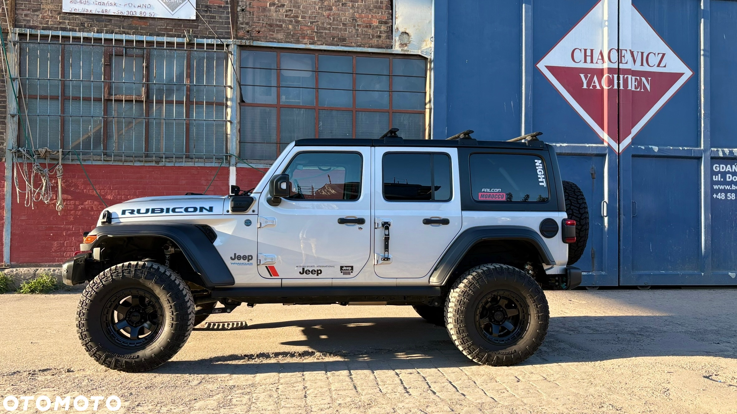 Jeep Wrangler - 25