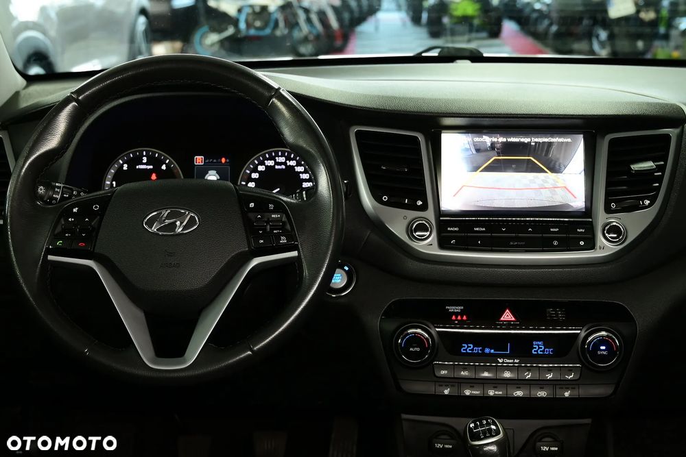 Hyundai Tucson 1.7 CRDI BlueDrive Style 2WD - 25