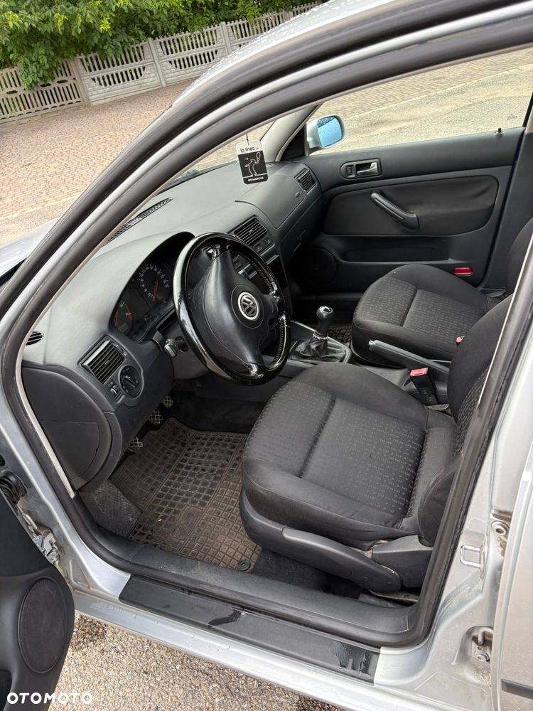 Volkswagen Golf 1.6 Comfortline - 9
