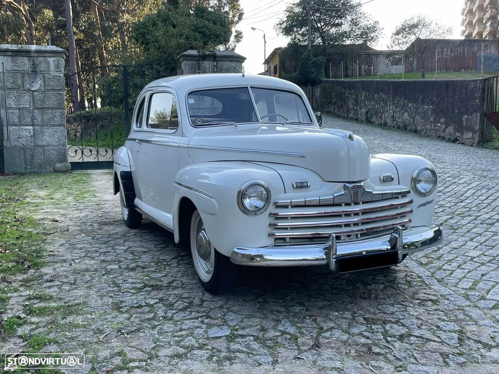 Ford Super De Luxe - 4