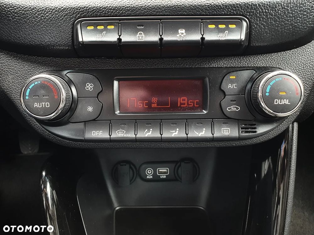 Kia Ceed 1.6 GDI L Business Line - 19