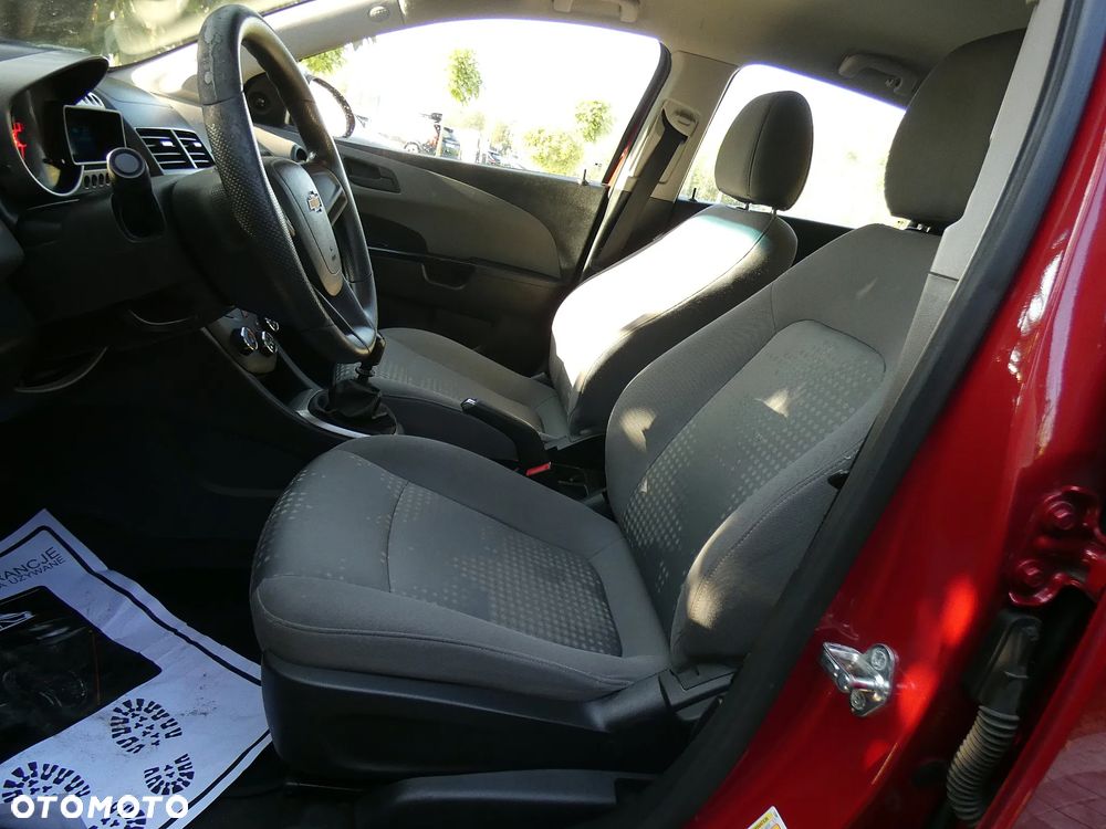 Chevrolet Aveo 1.2 LS - 28
