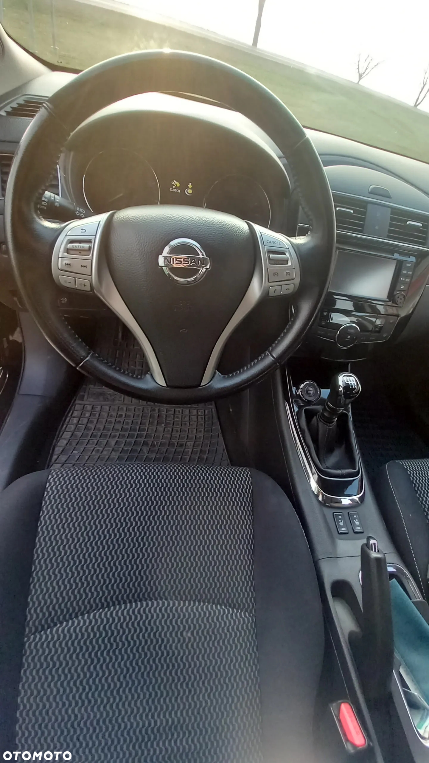 Nissan Pulsar - 12