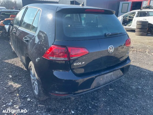 Dezmembrez Volkswagen Golf 7 - 2