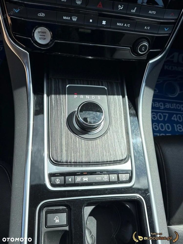 Jaguar XF - 31