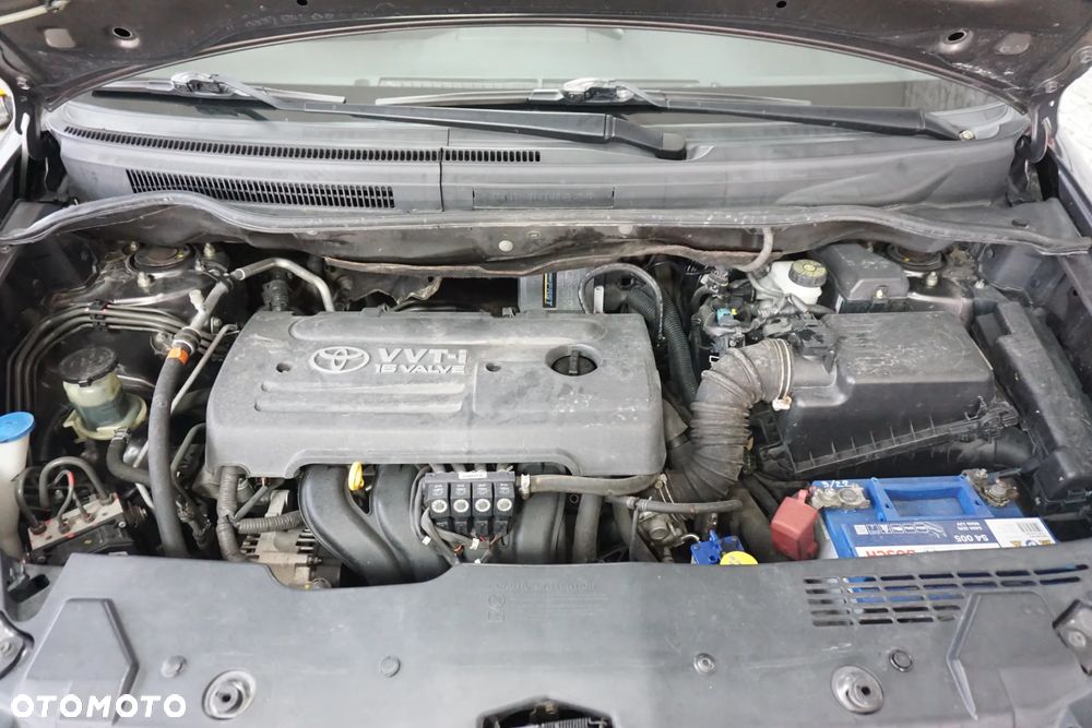 Toyota Corolla Verso 1.6 Sol - 13