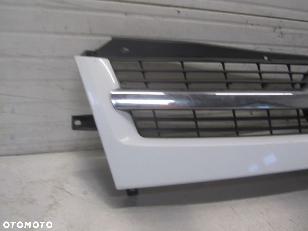 Grill-Atrapa Opel Movano 2006r- - 2