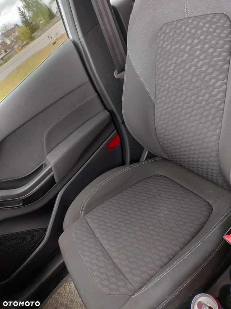 Ford Fiesta 1.0 EcoBoost Hybrid S&S TITANIUM - 29