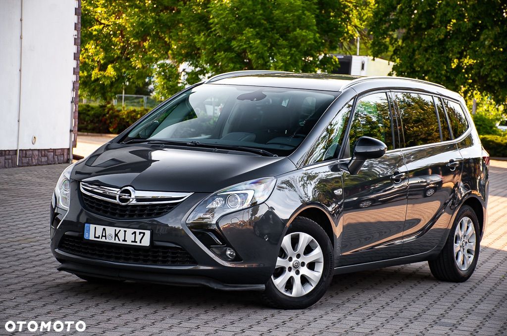 Opel Zafira - 1