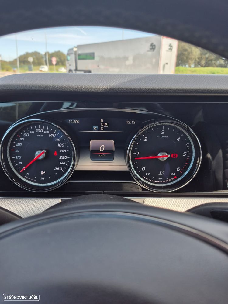 Mercedes-Benz E 220 d Avantgarde - 17