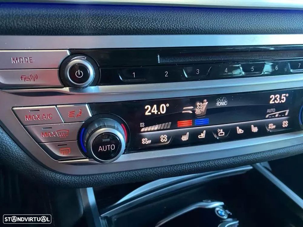 BMW 740 d xDrive Pack M Auto - 22