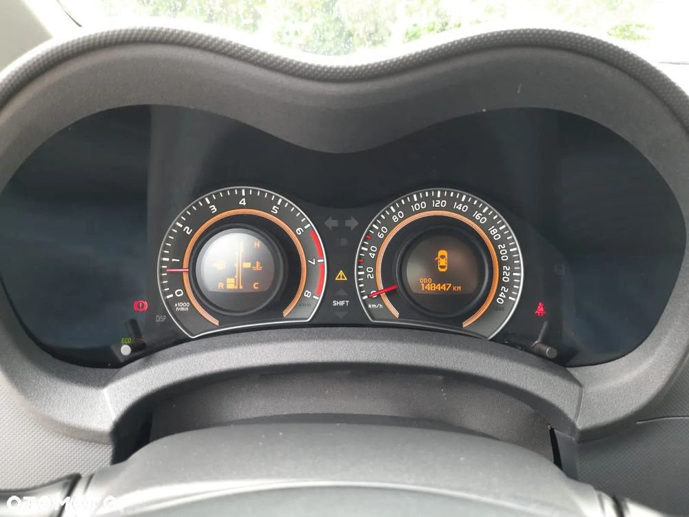 Toyota Auris 1.33 Dual-VVT-i - 22