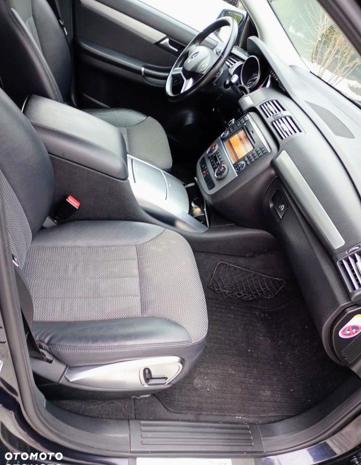 Mercedes-Benz Klasa R - 7