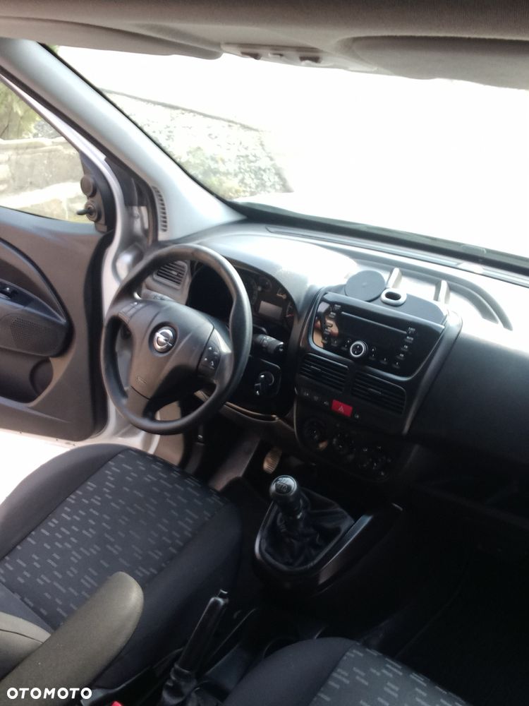 Opel Combo - 13