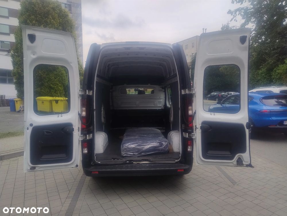 Renault Trafic - 4