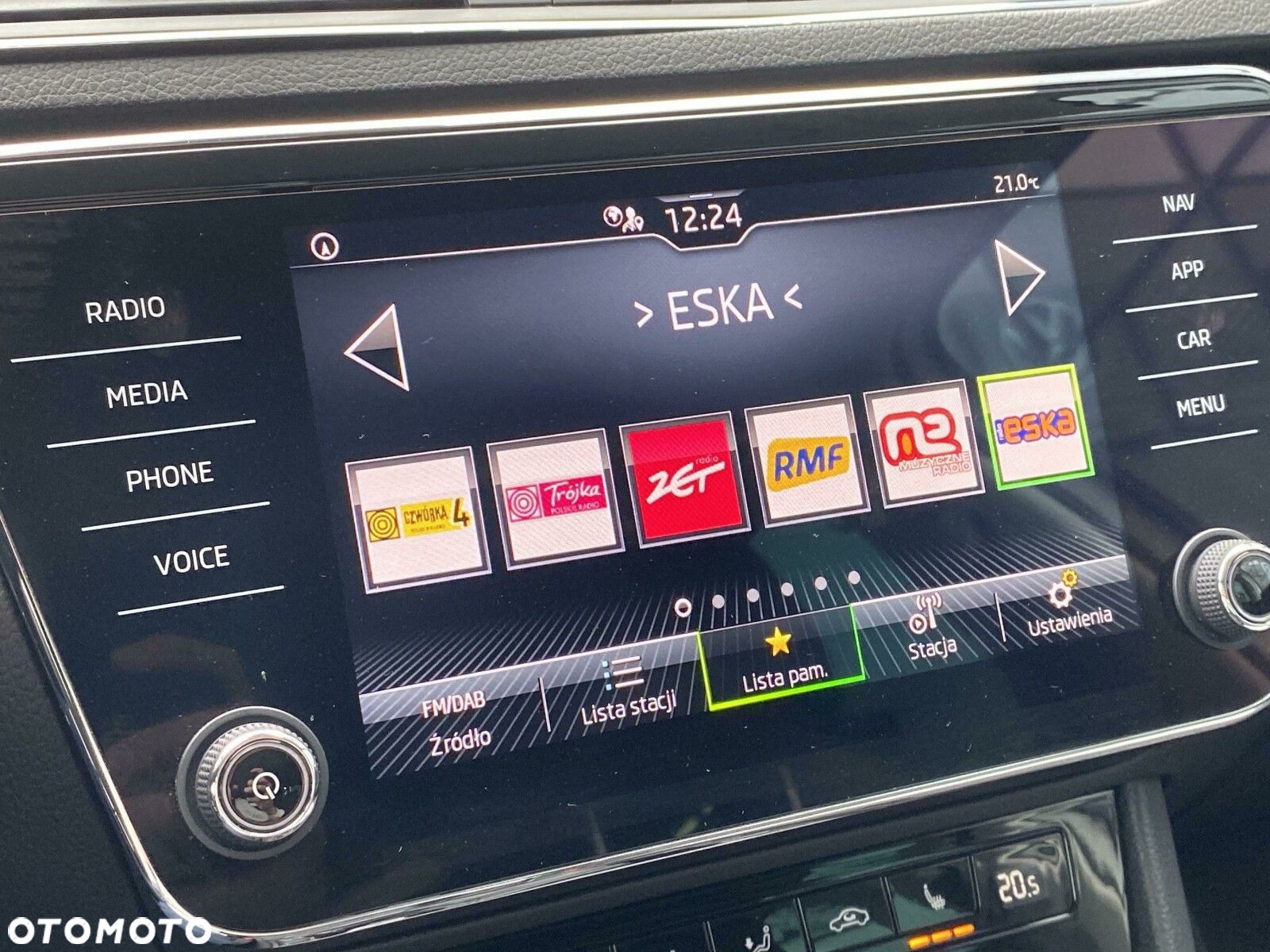 Skoda Superb 2.0 TDI SCR Style DSG - 32
