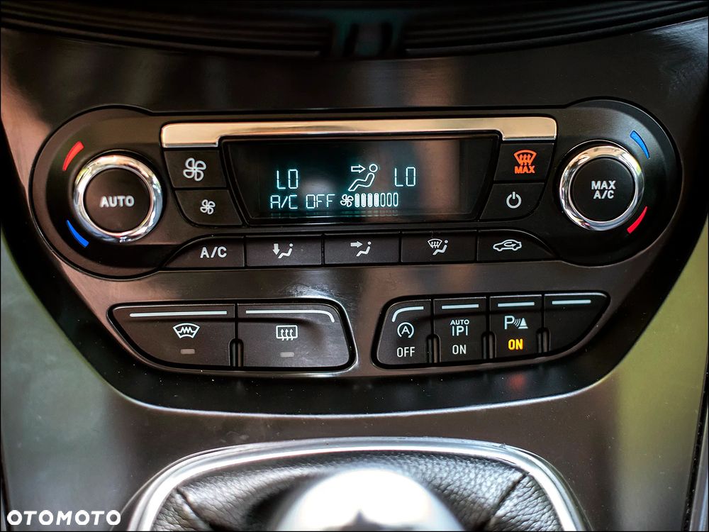 Ford Kuga - 21