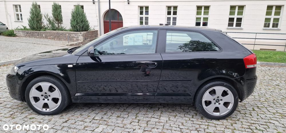 Audi A3 3-drzwiowe 1.6 Ambiente - 19