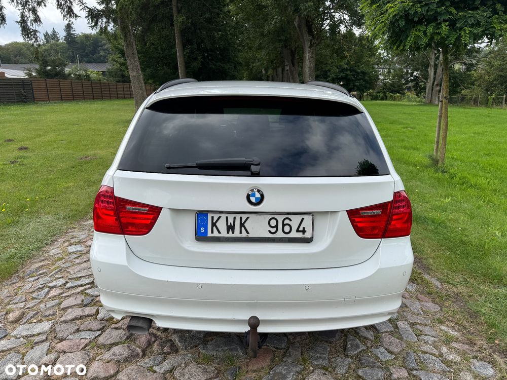 BMW Seria 3 318d DPF Touring Edition Sport - 6