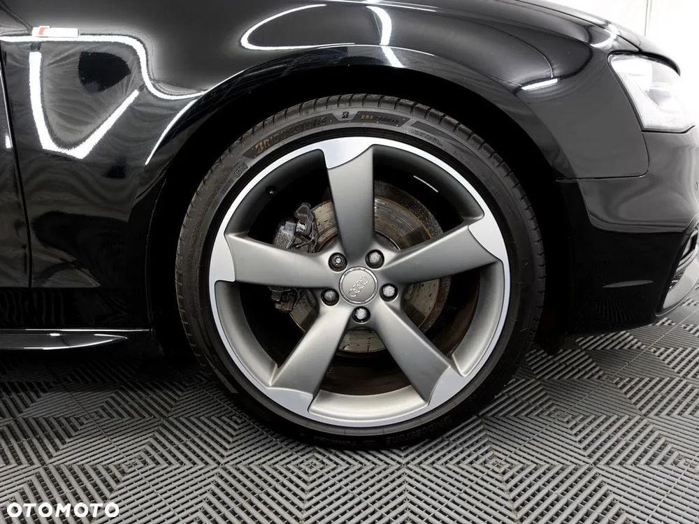 Audi A4 Avant 2.0 TDI Design S tronic - 28