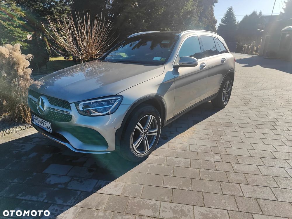 Mercedes-Benz GLC 300 4Matic 9G-TRONIC AMG Line - 22