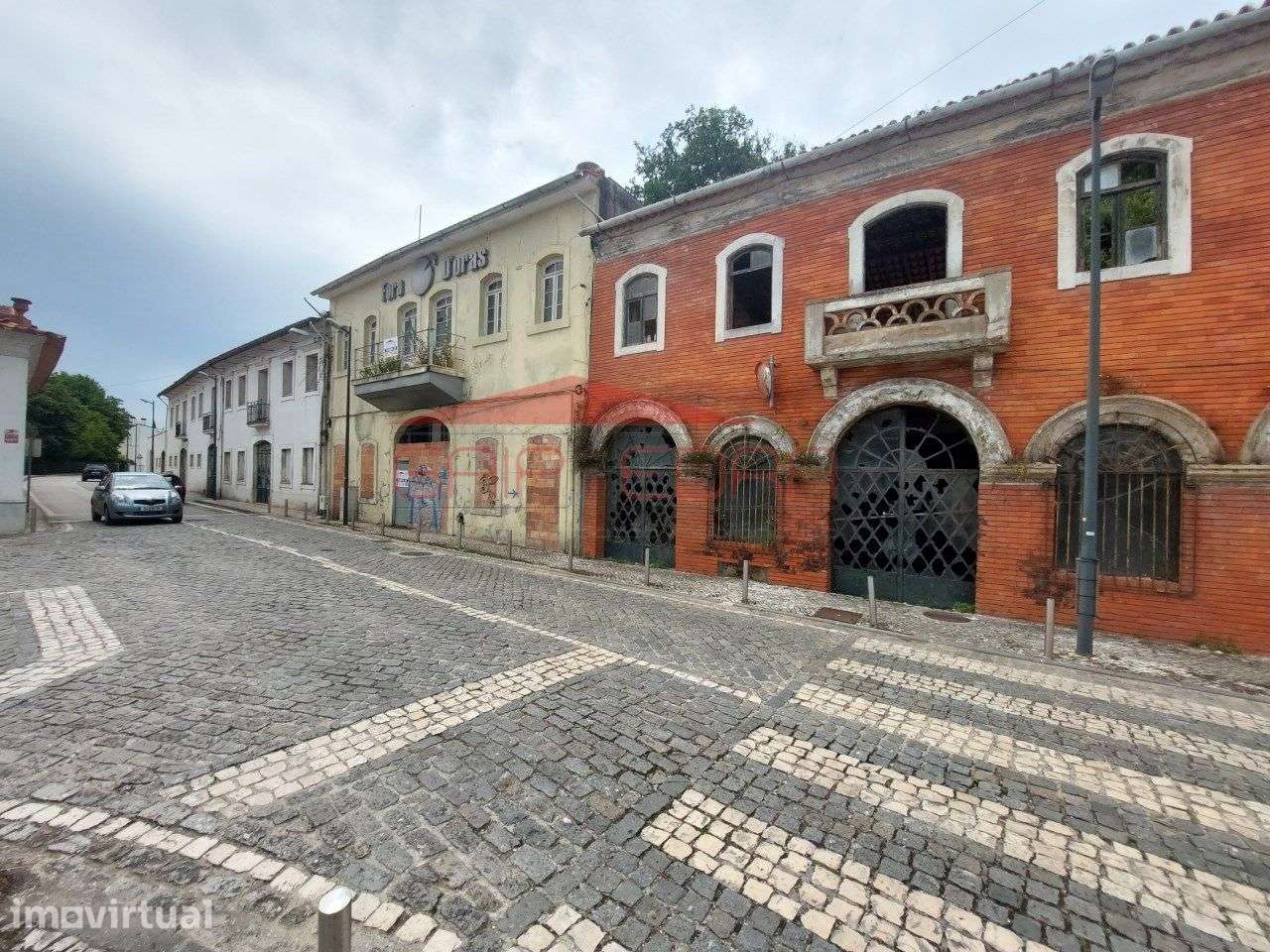 Prédio ideal habitação armazém ou restaurante Anadia Águeda - Grande imagem: 2/26