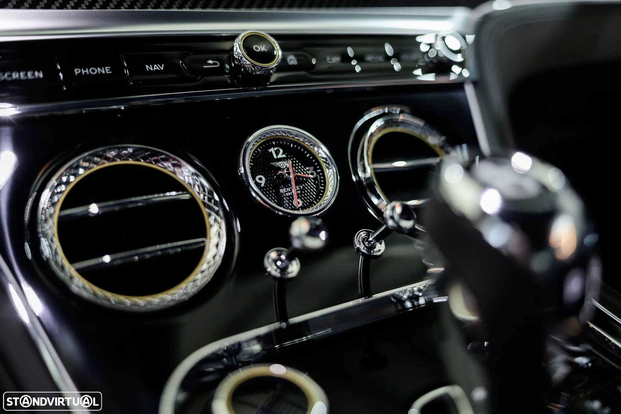 Bentley Continental GT V8 Mulliner - 29
