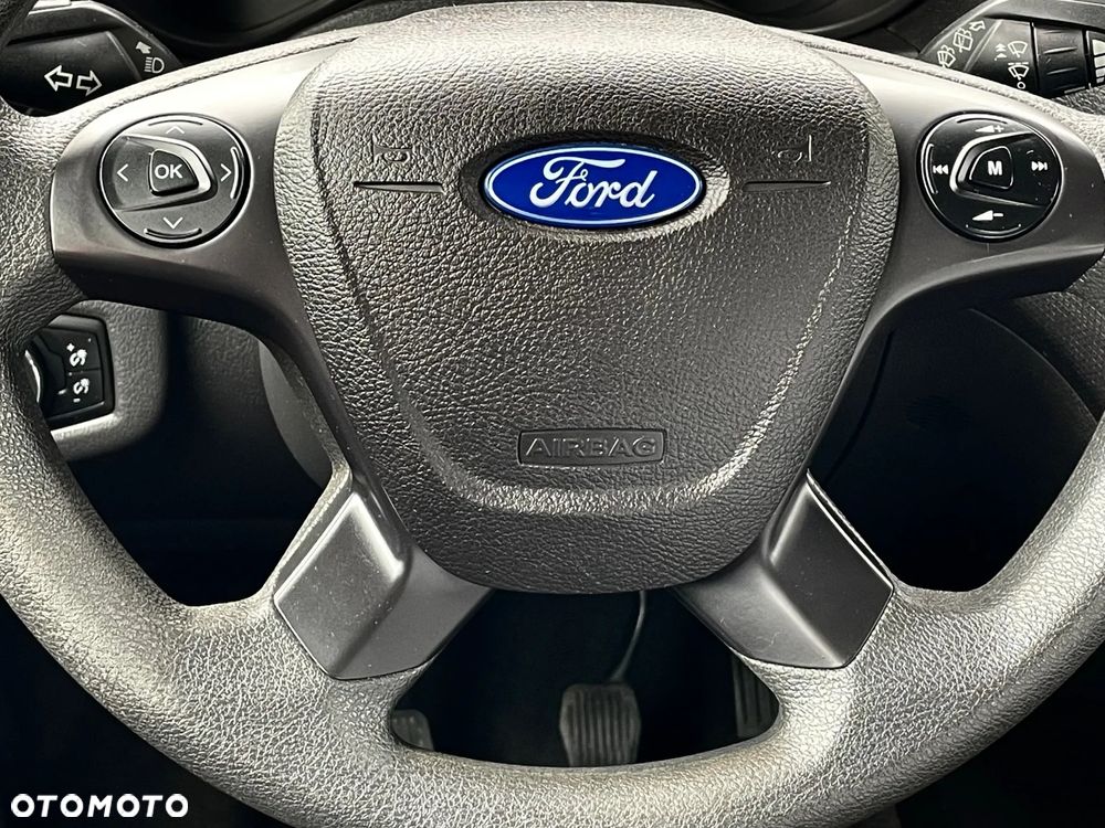 Ford Tourneo Connect - 24