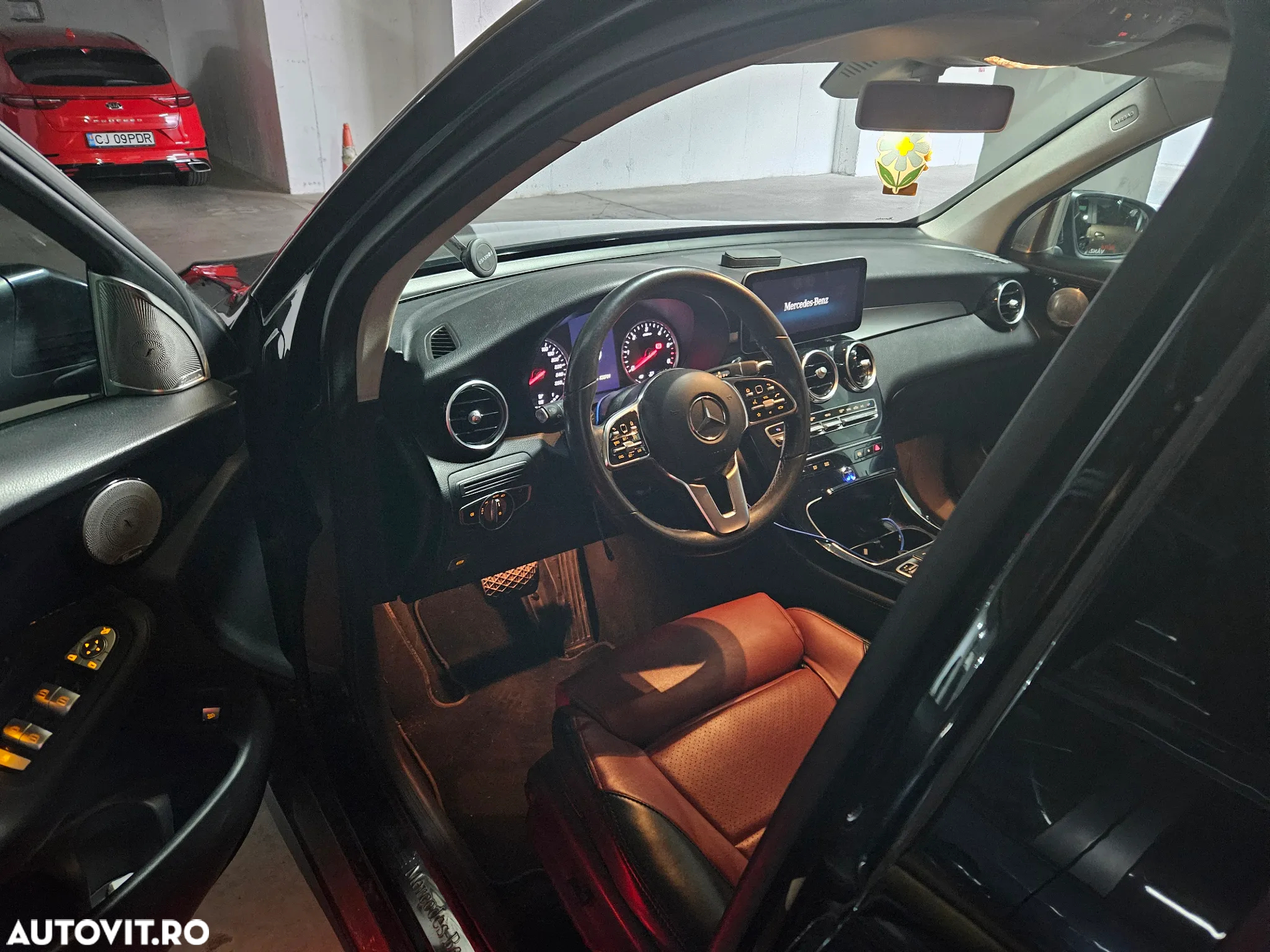 Mercedes-Benz GLC 300 d 4Matic 9G-TRONIC - 6