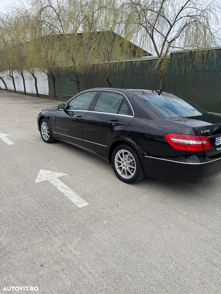 Mercedes-Benz E 250 CDI 4MATIC 7G-TRONIC Elegance - 2
