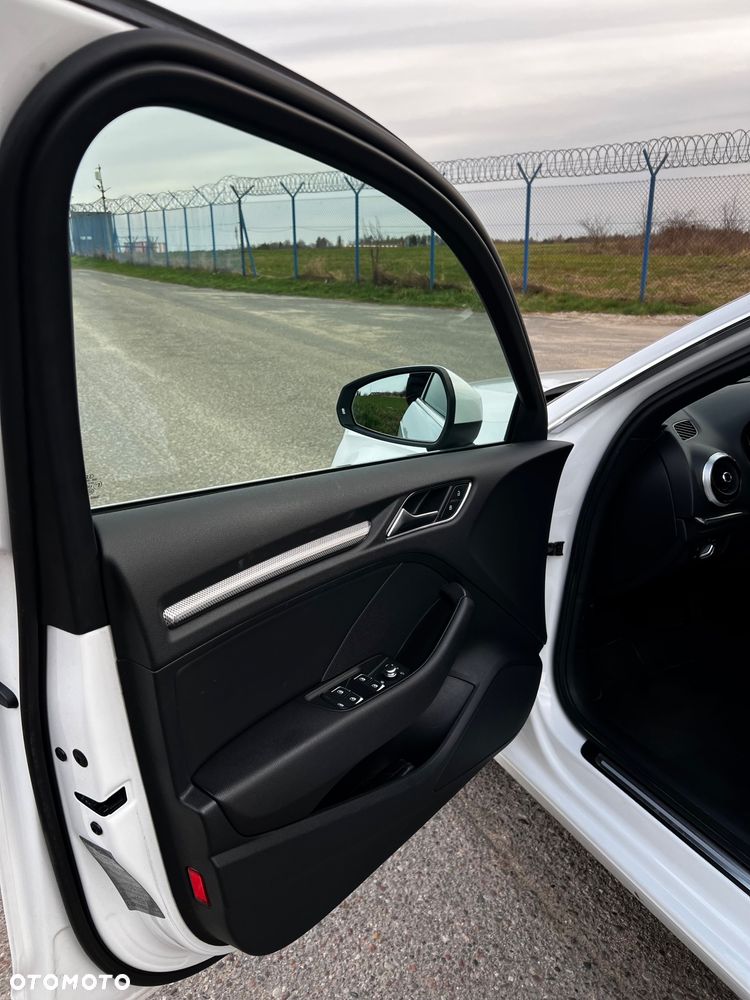 Audi A3 Sportback - 19