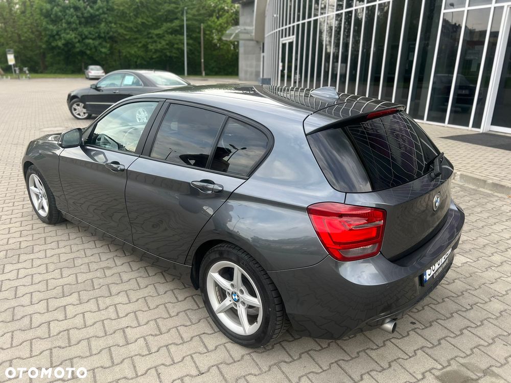 BMW Seria 1 120d - 9