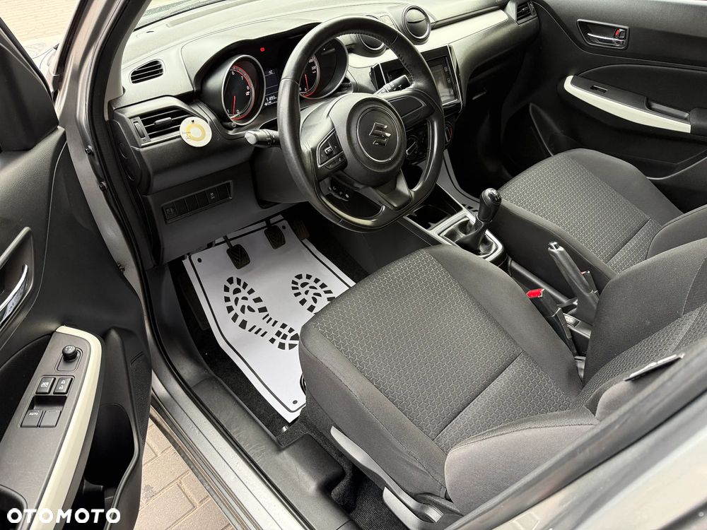 Suzuki Swift 1.2 Premium Plus - 14