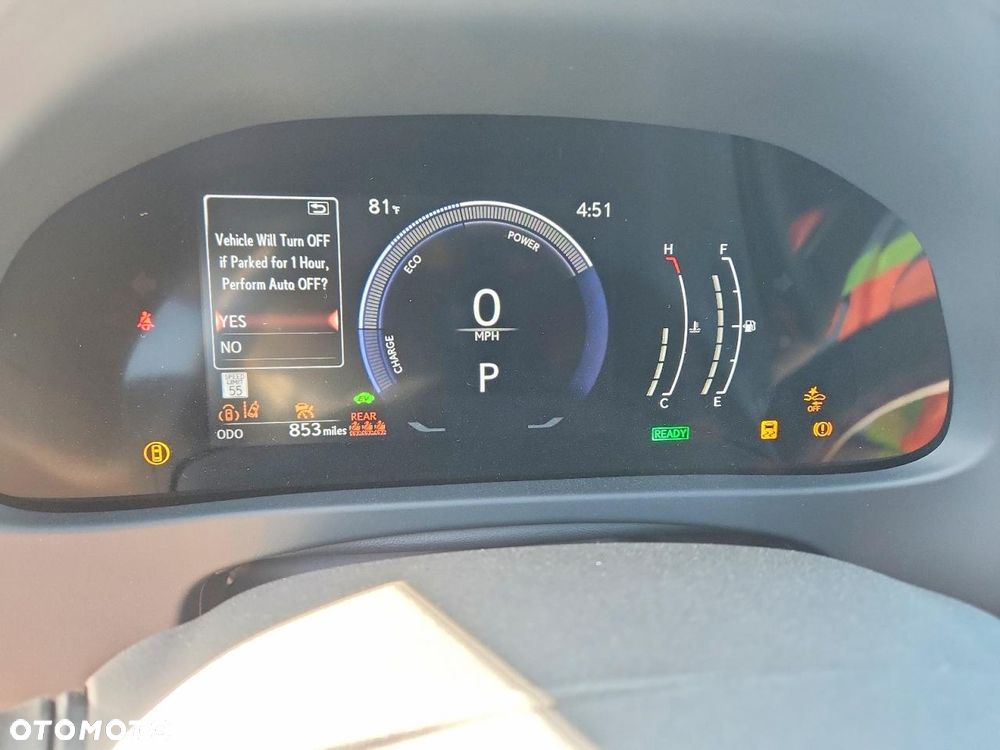 Lexus UX 300h - 10