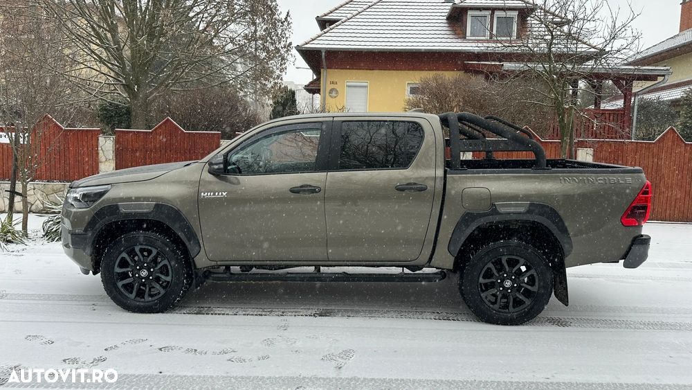 Toyota Hilux 2.8D 204CP 4x4 Double Cab AT Invincible Color Edition - 4
